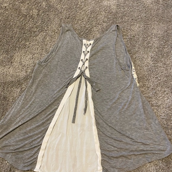 Grey Tank - Picture 3 of 4